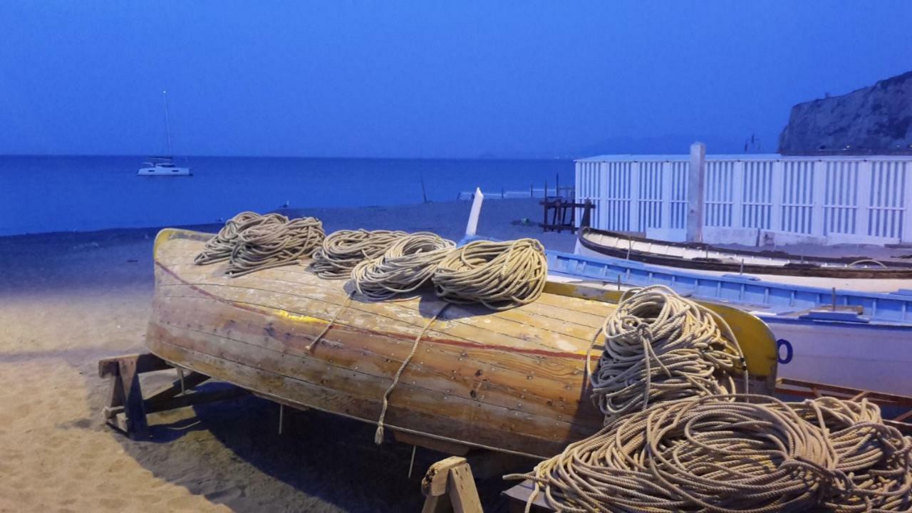 Апартаменты Casa Mariuccia A Due Passi Dal Mare Финале Лигуре Экстерьер фото